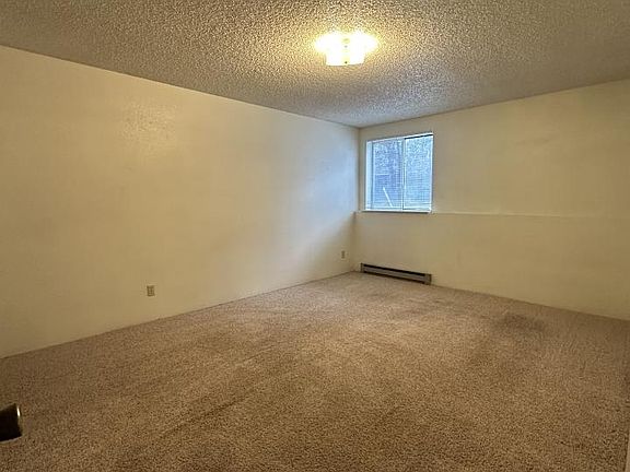 4th image of 148 Prickett Ln APT 8