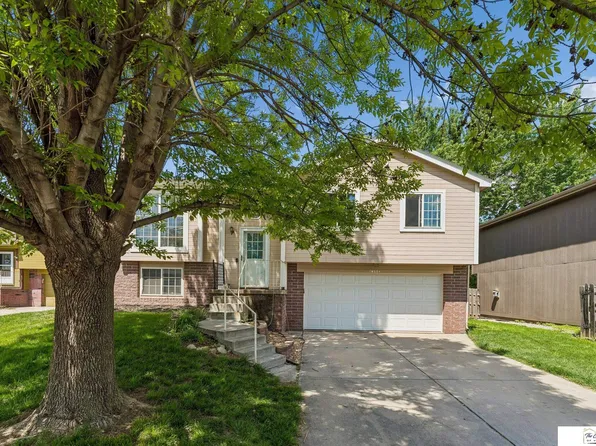 14664 Meredith Ave, Omaha, NE 68116