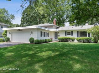 317 W Gartner Rd, Naperville, IL 60540