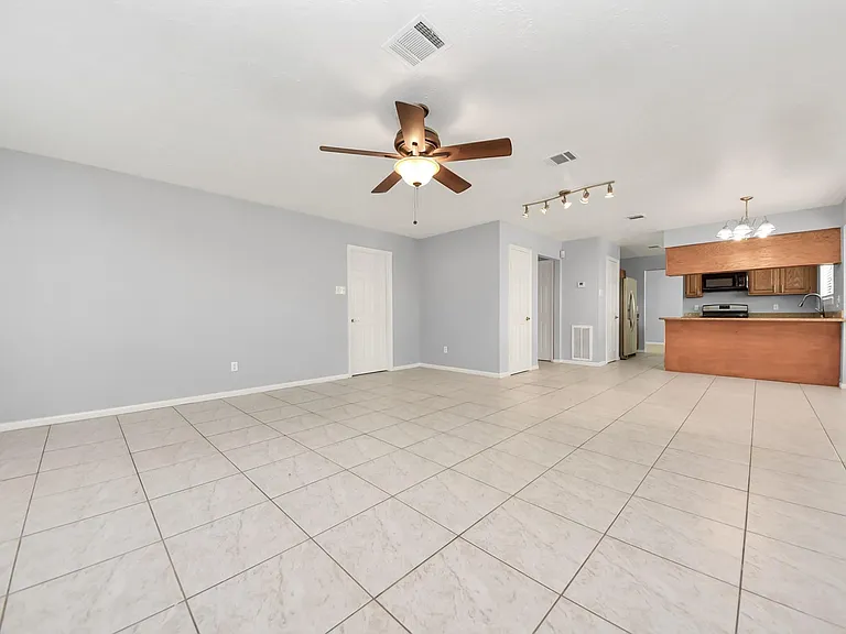 16006 Autumn Falls Ln — Photo 22