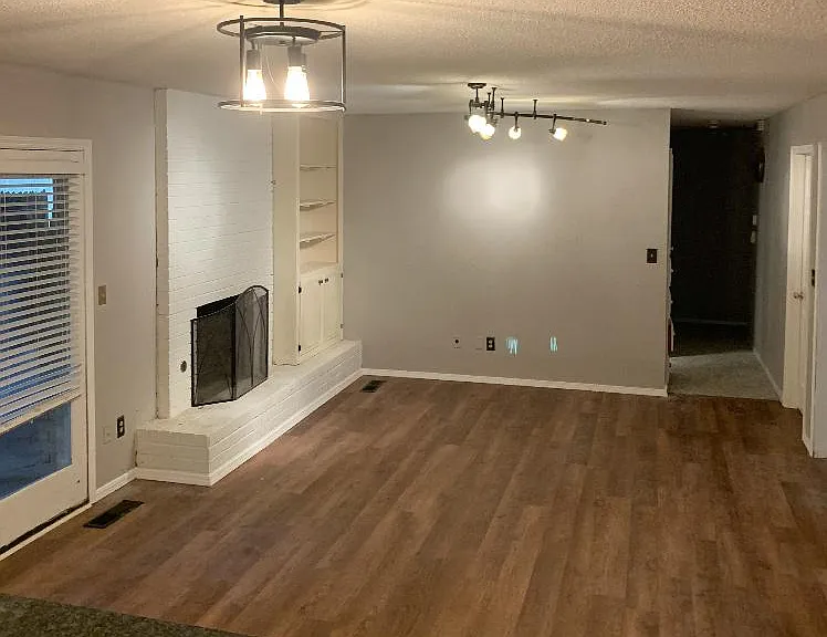 2531 Linden Ave — Photo 6