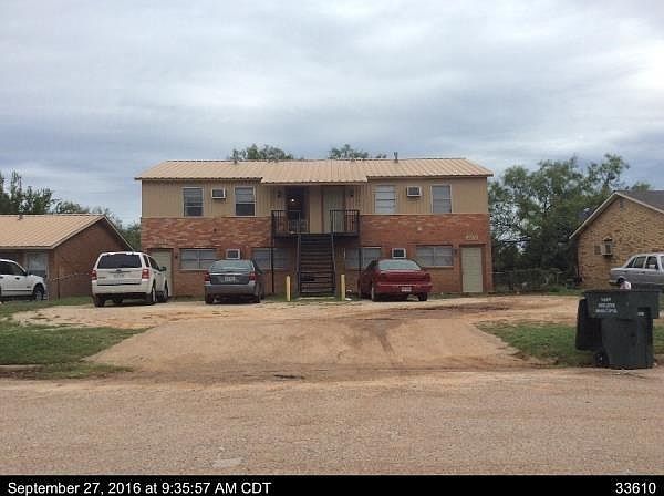 1st image of 2272 Oakland Dr