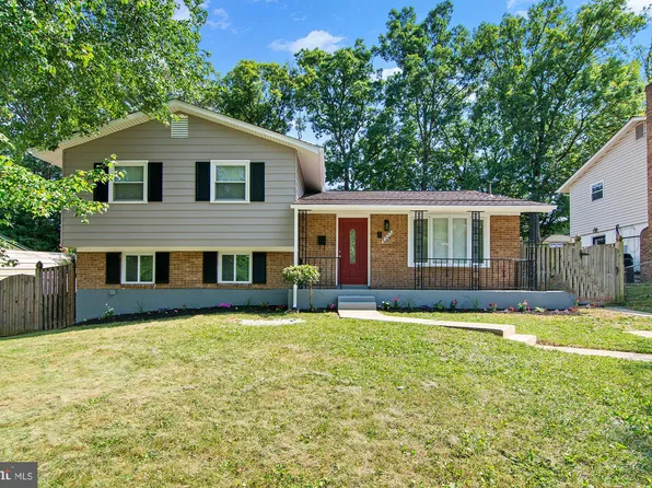 8905 Crandall Rd, Lanham, MD 20706