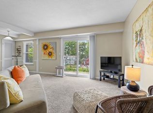 5932 Outlook St #5932302, Mission, KS 66202