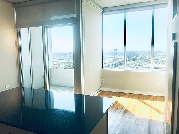 4th image of 1720 S Michigan Ave APT 1213