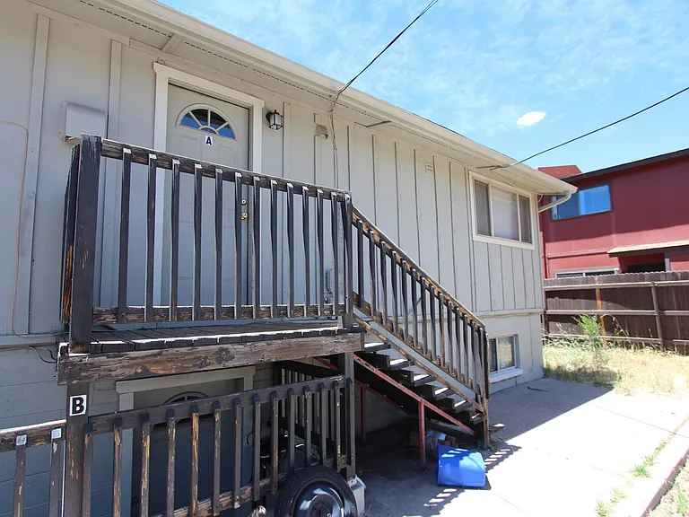 2110 N 1st St — Photo 2