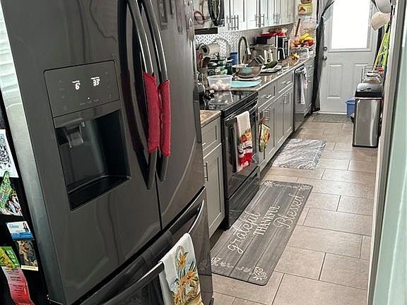 5th image of 6626-6632 Warwick CIR