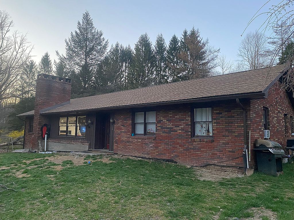 2507 Meadowlake Rd, Sciota, PA 18354 Zillow