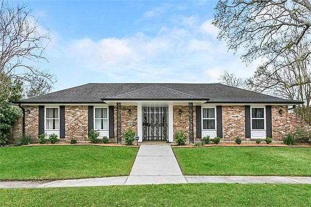 2nd image of 3601 Mimosa Ct