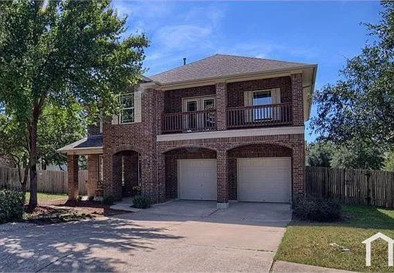 1601 Sienna Dr — Photo 1