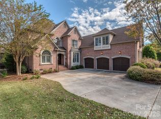 8208 Wingard Rd, Waxhaw, NC 28173