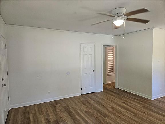3rd image of 5675 Renn St