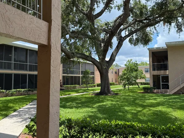 4702 Michael Ct Unit 139, Tampa, FL 33614