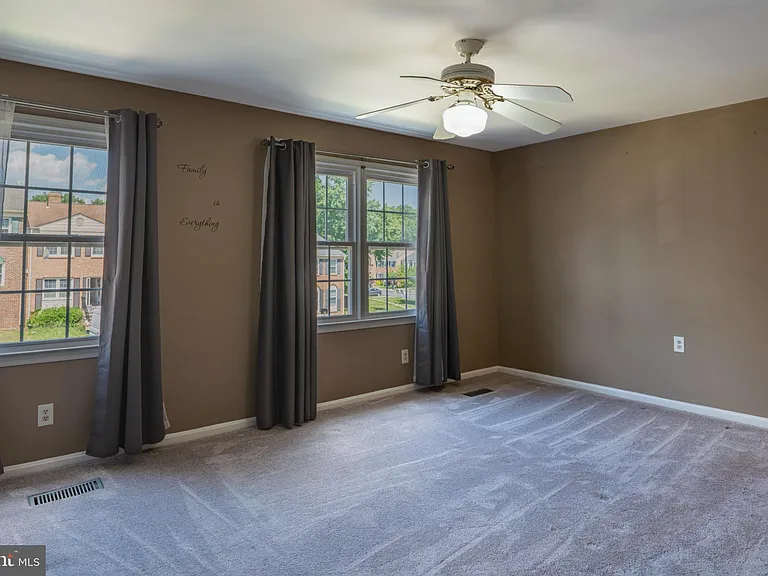 2913 Seminole Rd — Photo 17
