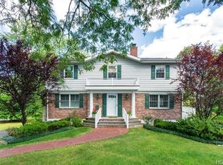 19 Berkley Ln, Rye Brook, NY 10573