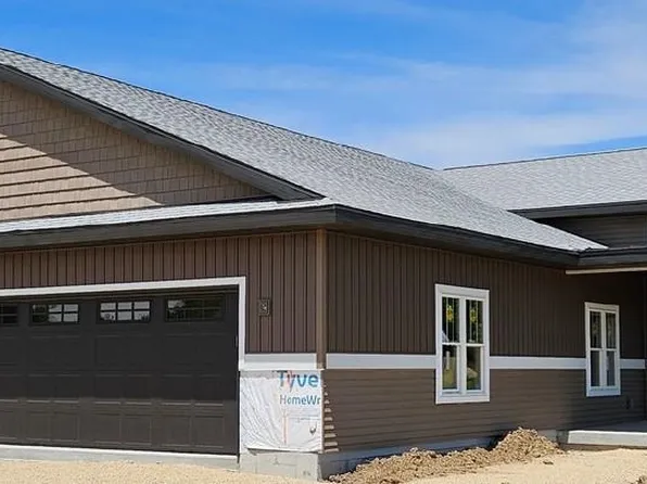 3731 Newcastle #29, Janesville, WI 53546