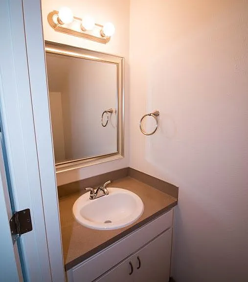 Columbia Crest Townhomes — Photo 20