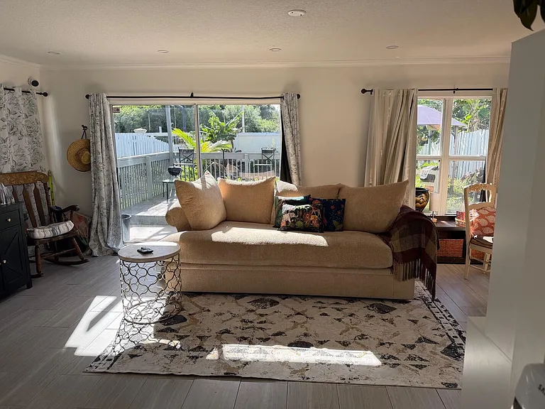 5155 NW 87th Ter — Photo 5