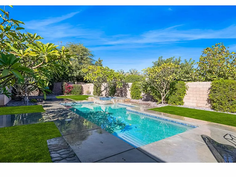 79720 Amalfi Dr — Photo 15