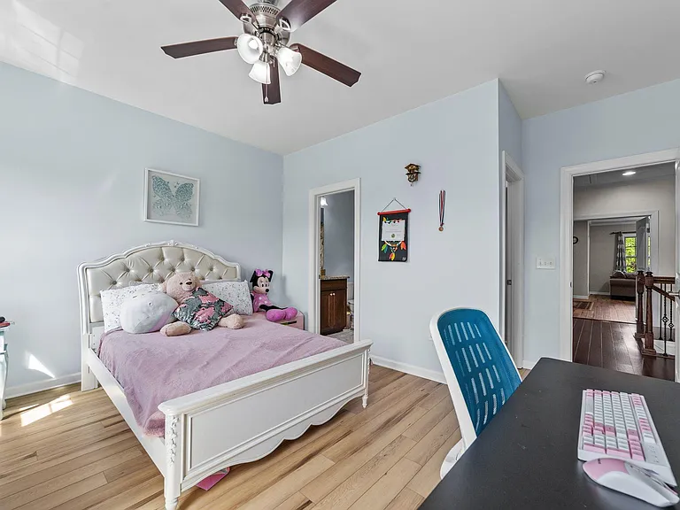 329 Castle Rock Ln — Photo 17