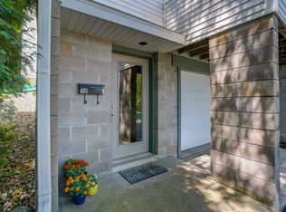 401 Melody Ln APT D, Verona, WI 53593