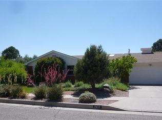 7417 Carriveau Ave NE, Albuquerque, NM 87110