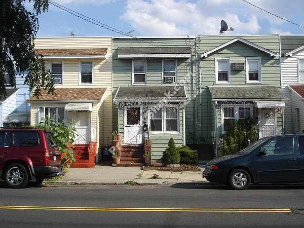 1st image of 106-12 109 Ave