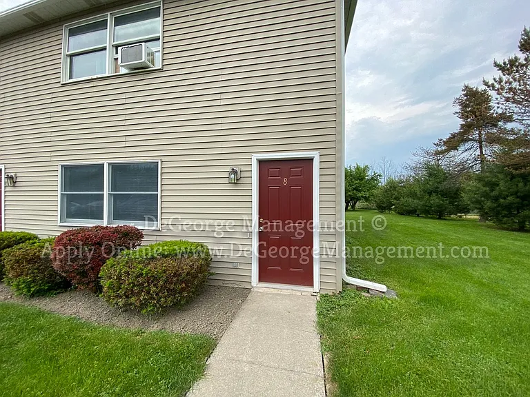 Burdick Estates Apartments — Photo 69