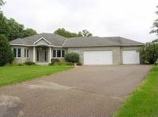 1030 Hidden Hills Dr, Delano, MN 55328