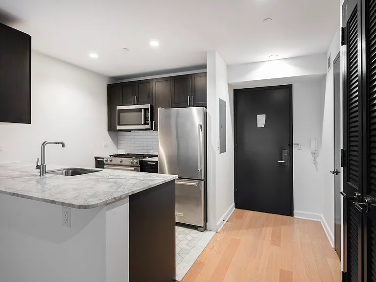 21 S End Ave #4401 — Photo 6