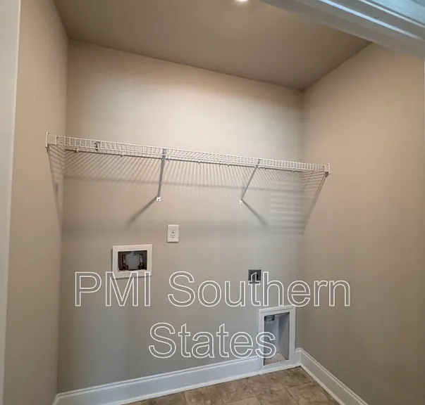 199 Rosewood Cir — Photo 16