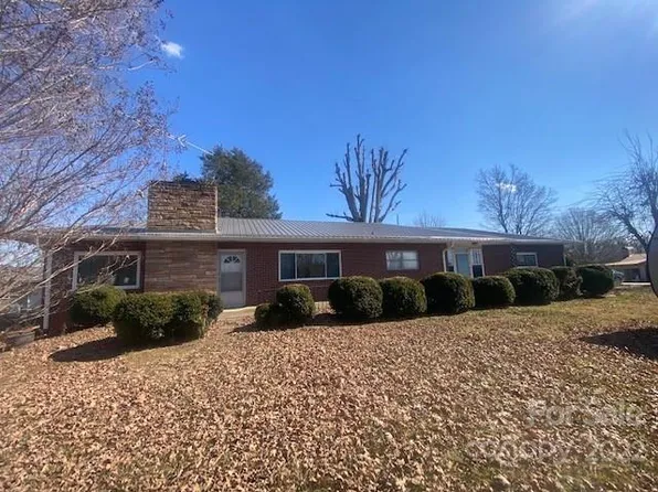 1714 J J Ln, Hudson, NC 28638