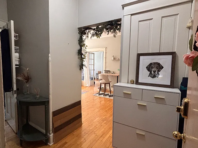417 N Durkee St #8 — Photo 4