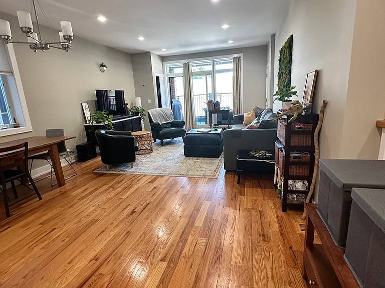2836 N Kedzie Ave #1F — Photo 6