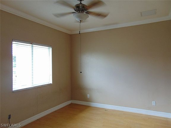 5th image of 3043 SW 4th Place Cpe