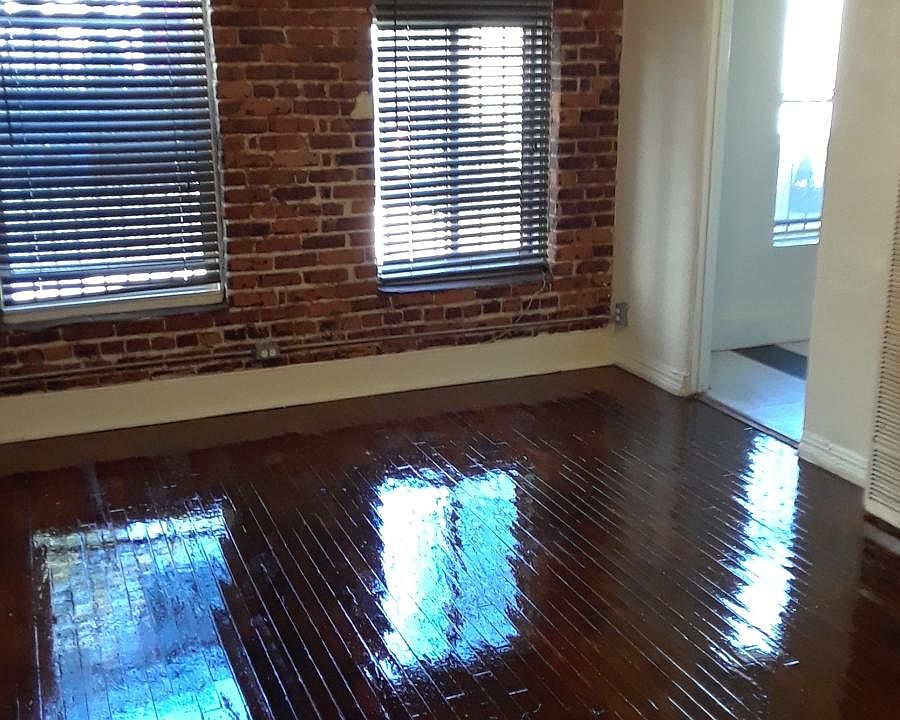 Main room view 1