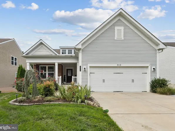 312 Montera Ave, Fredericksburg, VA 22406