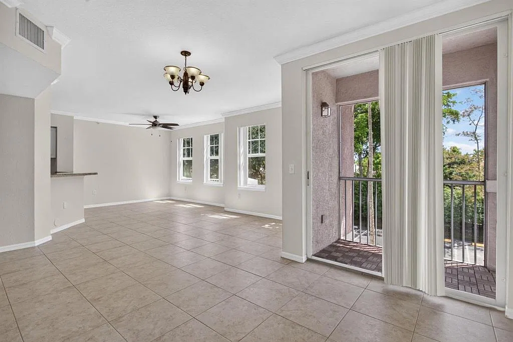 6380 W Sample Rd — Photo 2