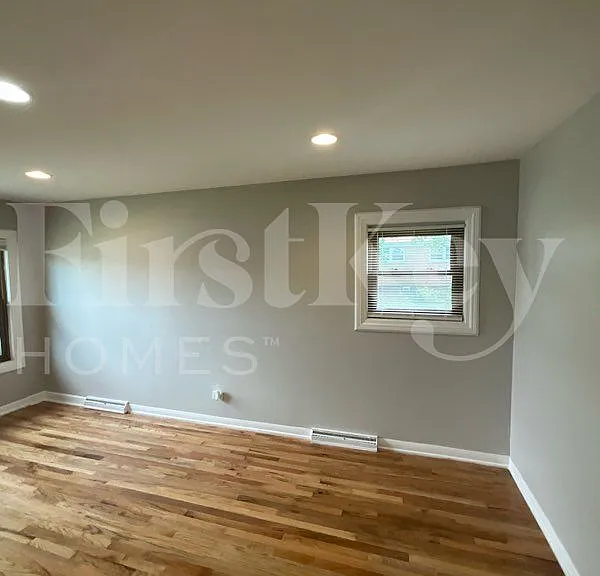 7744 Lotus Ave — Photo 3