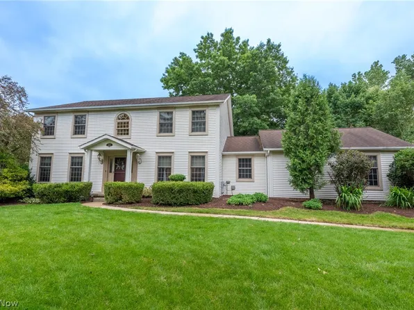 2608 Foxden Dr, Hudson, OH 44236