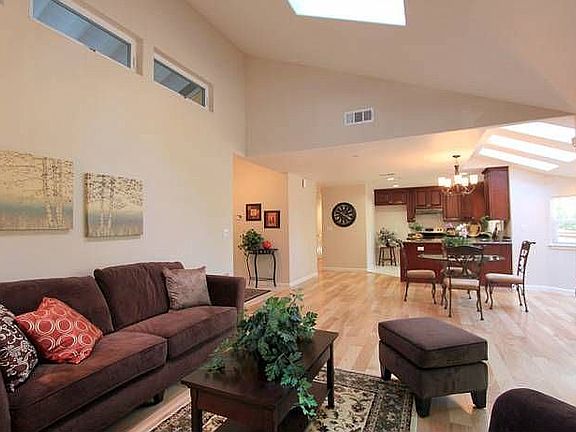 3rd image of 20000 Wright Dr