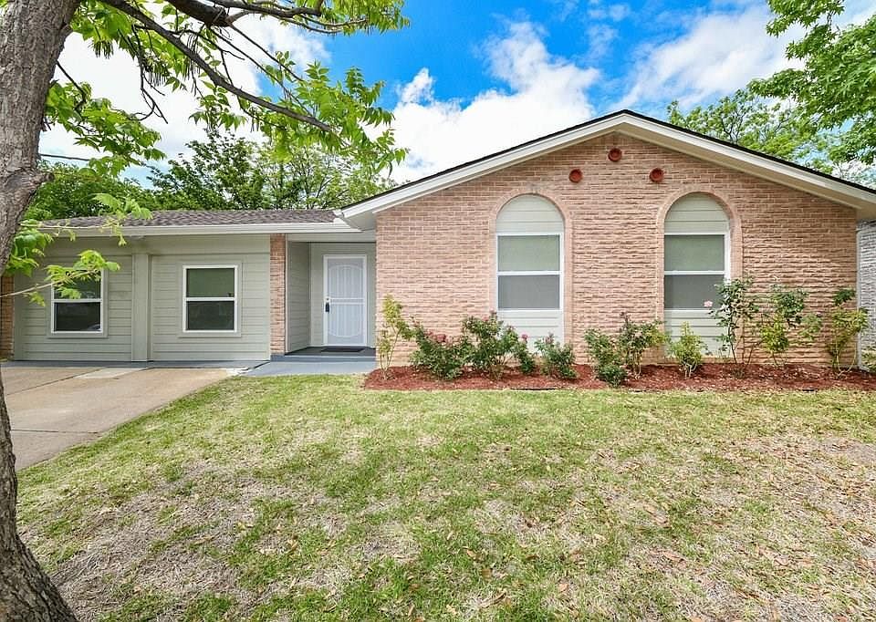 1st image of 1307 Carla Ave