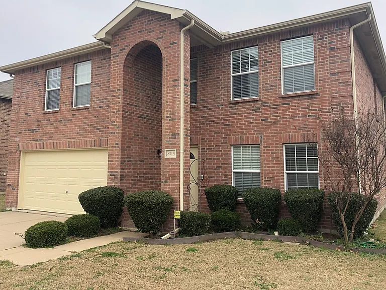8115 York Beach Pl — Photo 1