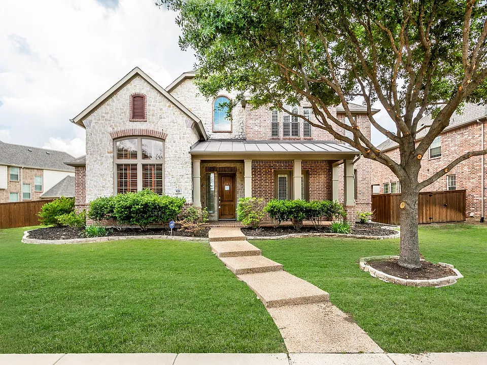 921 Pine Burst Dr