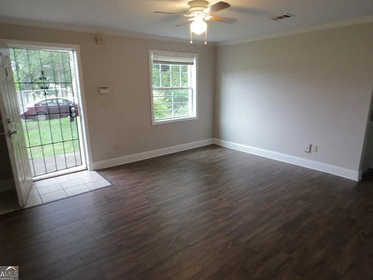 260 Elm St NW #1 — Photo 3