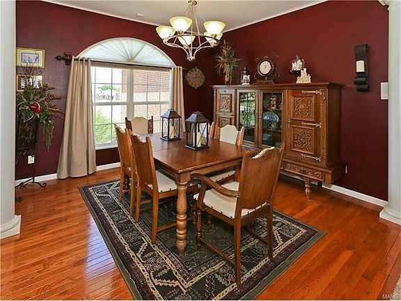2nd image of 4928 Autumn Oaks Dr