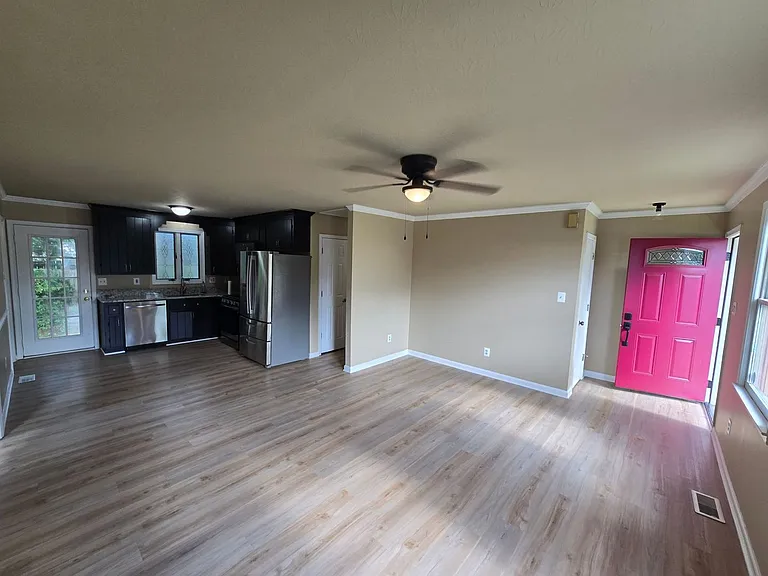 500 Floral Ave — Photo 5
