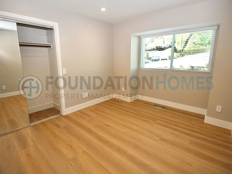 124 Esmeyer Dr — Photo 15