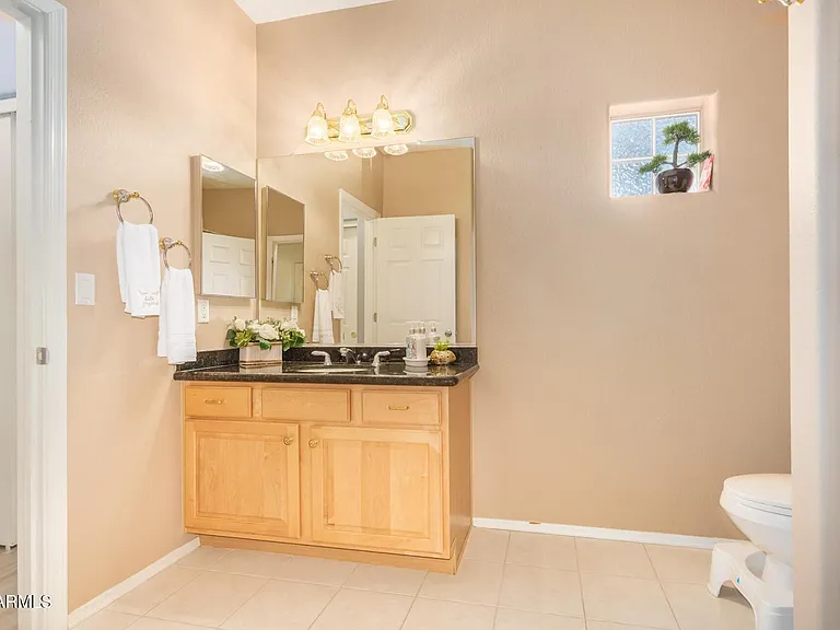 3341 E Fremont Rd — Photo 16