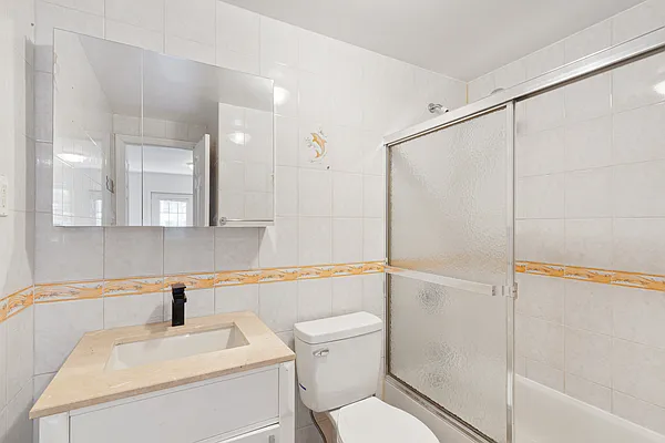 Rented by Nest Seekers International | media 5